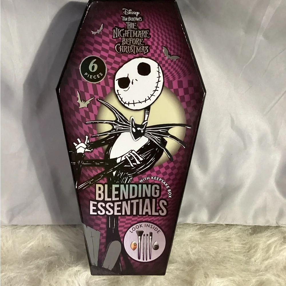 Disney Tim Burton’s Nightmare Before Christmas Blending Set w/ Coffin Keep Box